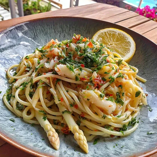 Pasta met Witte Asperges en Citroen