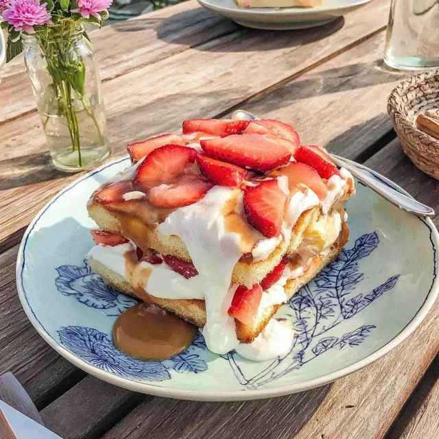 Aardbeien-Tiramisu met Mascarpone – Een hemels dessert voor de zomer