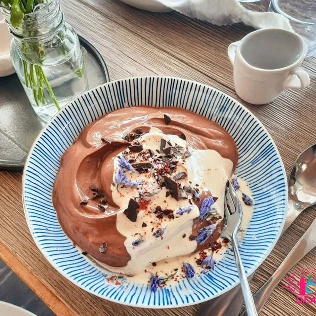 Donkere chocolade mousse met een vleugje zeezout – De ultieme chocoladebeleving!