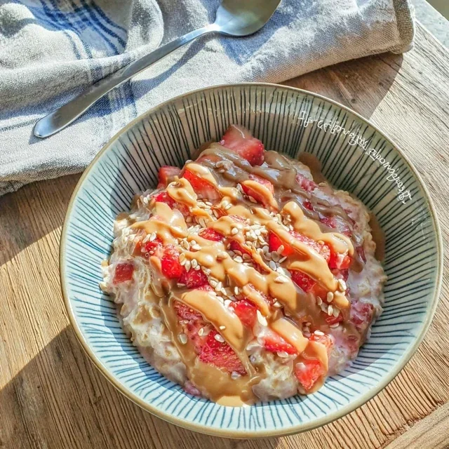 Gezonde Overnight Oats met Aardbeien en Lijnzaad voor een energiek ontbijtgenot