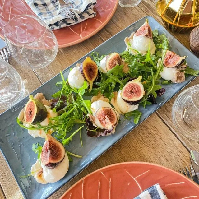 Heerlijk antipastiplateau met vijgen, burrata en rucola – Een feest voor de zintuigen!