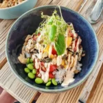 Heerlijke Buddha-bowl met mango, edamame en jasmijnrijst voor een uitgebalanceerde voeding