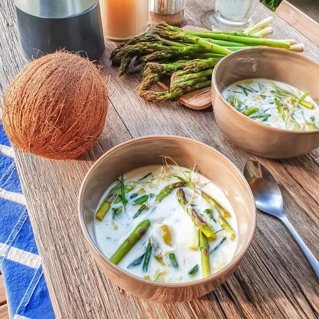 Romige Groene Aspergevelouté met Kokosmelk – Een Gezond Lente Recept